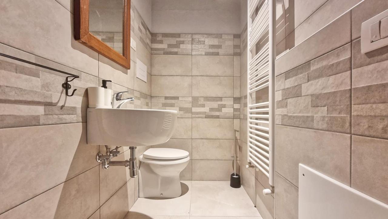 Residenza Dei Longobardi Affittacamere Spoleto Exteriör bild