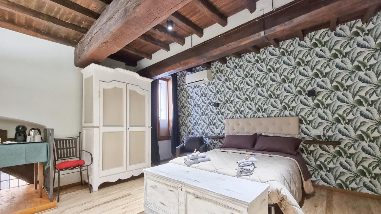Residenza Dei Longobardi Affittacamere Spoleto Exteriör bild