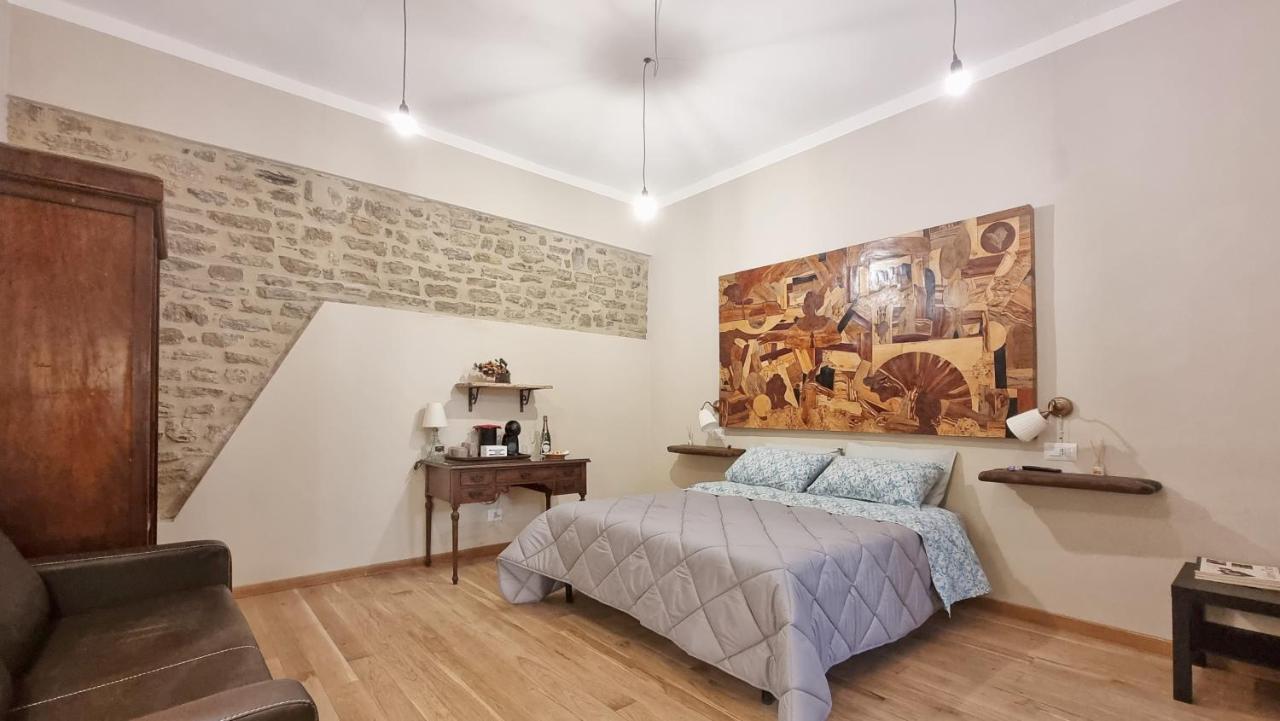 Residenza Dei Longobardi Affittacamere Spoleto Exteriör bild
