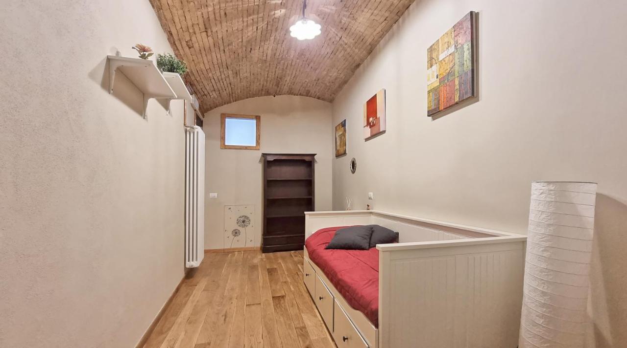 Residenza Dei Longobardi Affittacamere Spoleto Exteriör bild